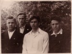 В.П.Сычев (крайний справа)
